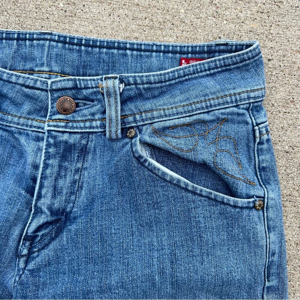 Vintage Y2K Levis low rise bareback stretch button kick pleat hem - Picture 5 of 12